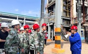 “就业领航 团团助力”大学生进企业上好职业生涯规划第一课